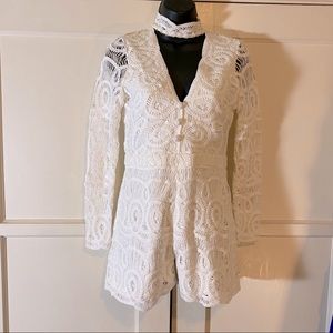 Alexis Perseus White Lace Long Sleeve Romper Small